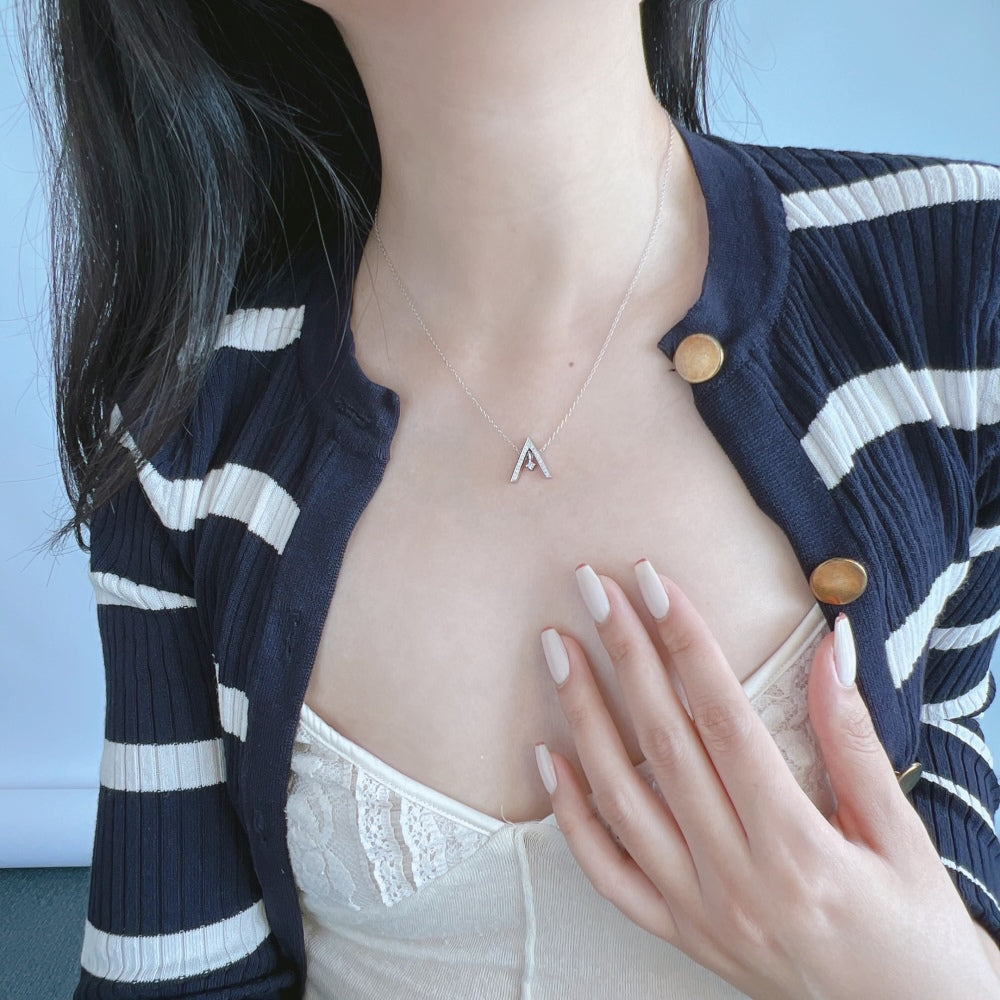 [Elitejewels]Sparkling "A" Shape Necklace