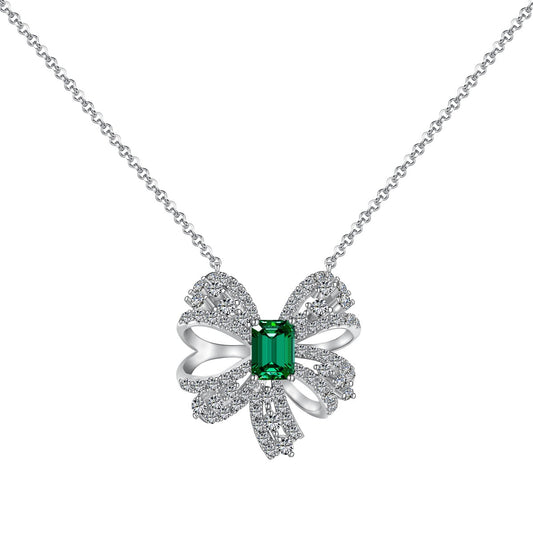 [Elitejewels]Luxurious Flower Shape Emerald Cut Necklace