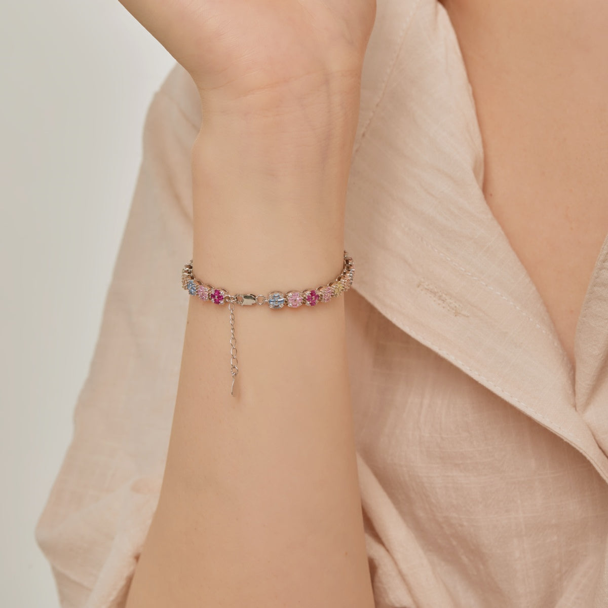 [Elitejewels]Delicate Colorful Emerald Cut Daily Bracelet