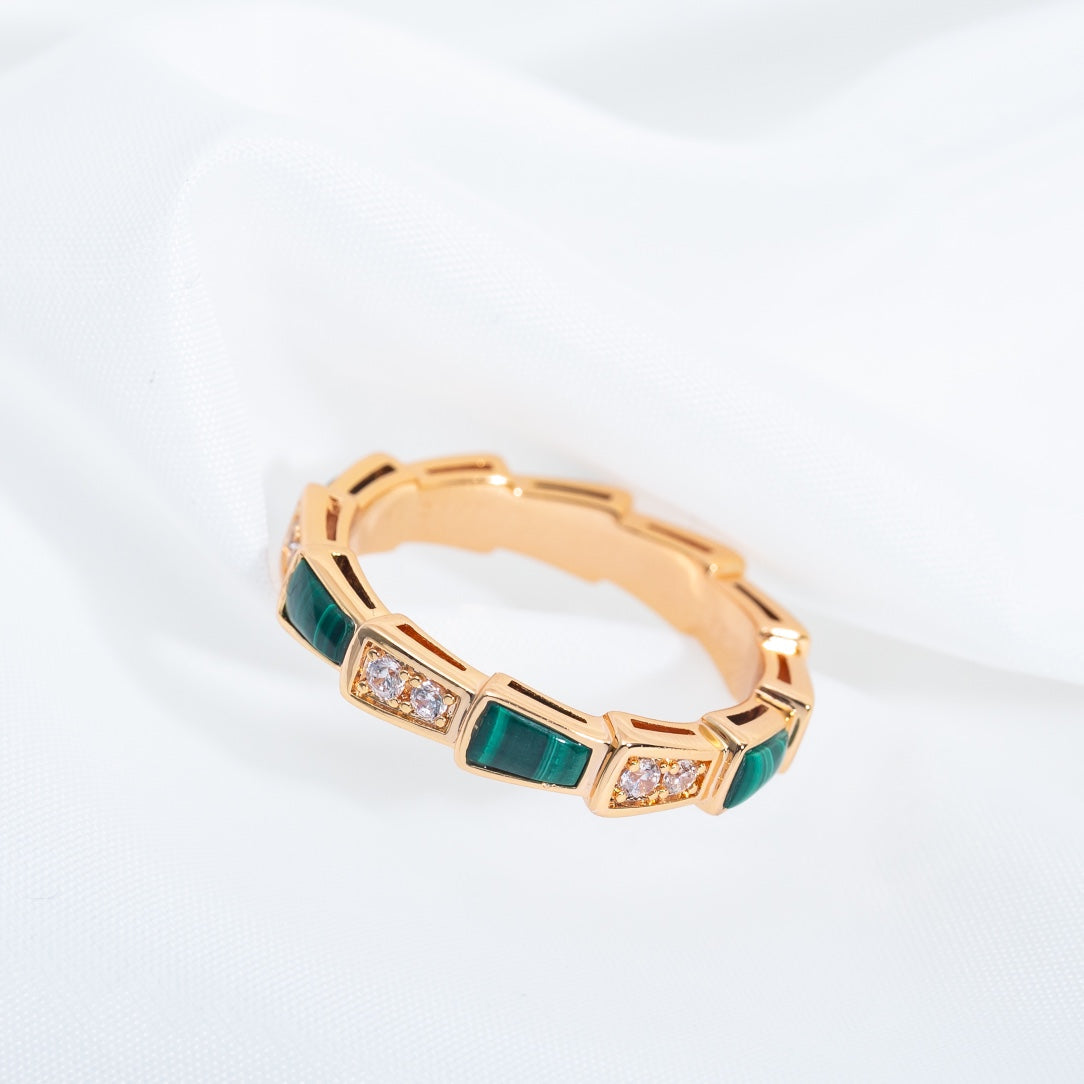 [Elitejewels]SERPENTI RING PINK GOLD MALACHITE DIAMOND 3MM