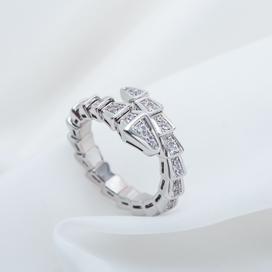 [Elitejewels]SERPENTI RING DIAMOND PAVED 4MM