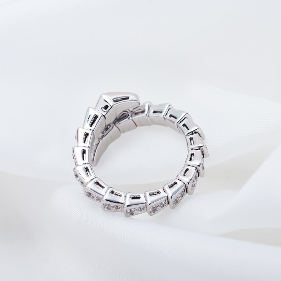 [Elitejewels]SERPENTI RING DIAMOND PAVED 4MM
