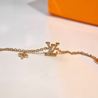 [Elitejewels]LV LOGO STAR MOTIF GOLD BRACELET