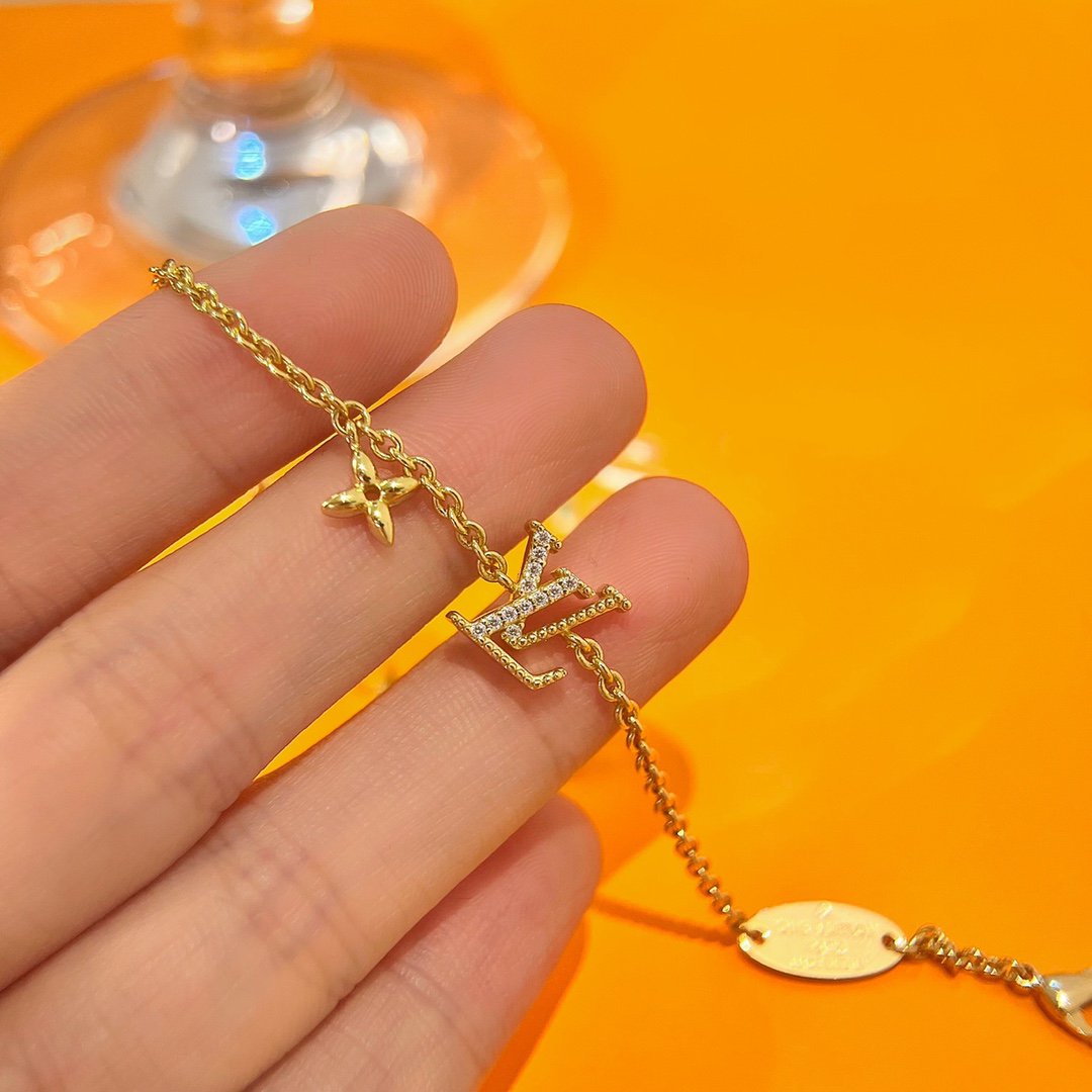 [Elitejewels]LV LOGO STAR MOTIF GOLD BRACELET