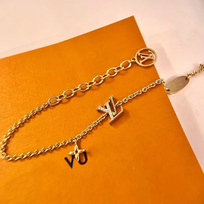 [Elitejewels]LV LOGO STAR MOTIF GOLD BRACELET