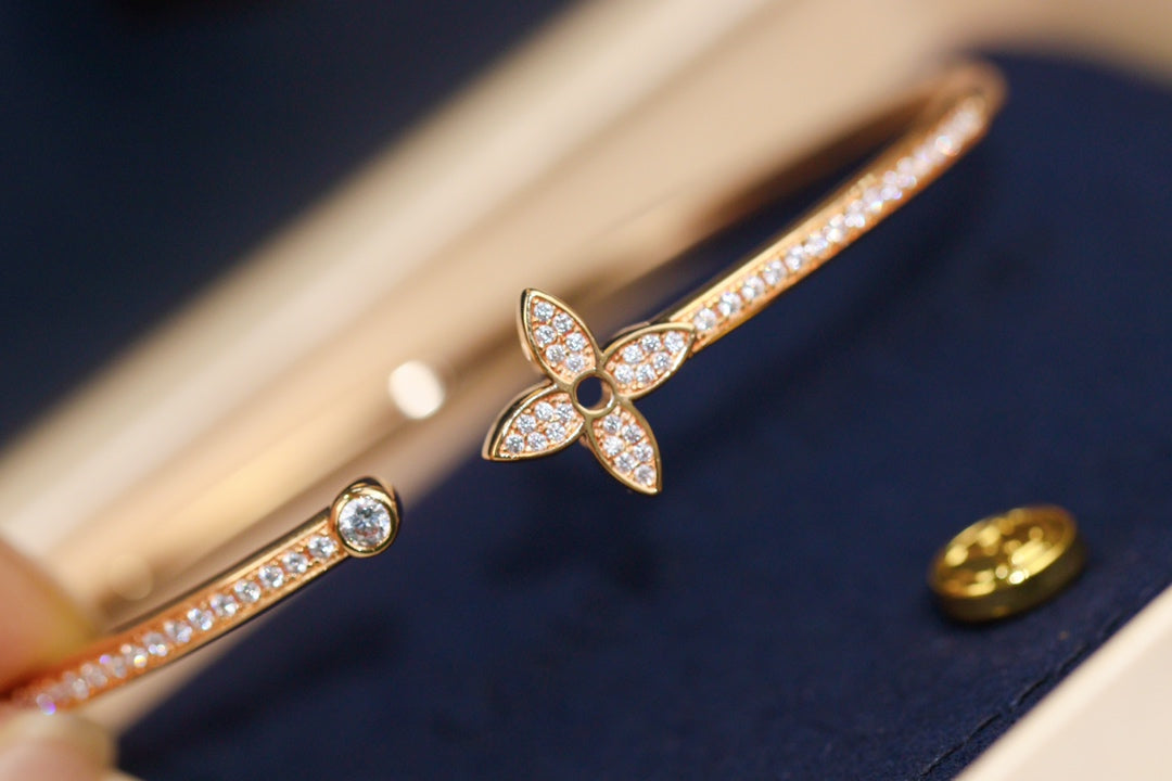 [Elitejewels]LV IDYLLE PINK GOLD OPEN BRACELET DIAMOND PAVED