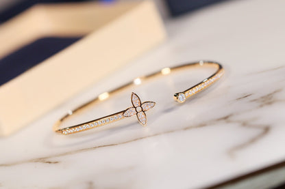 [Elitejewels]LV IDYLLE GOLD OPEN BRACELET DIAMOND PAVED