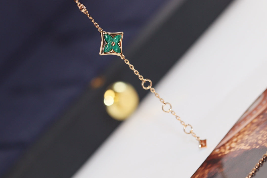 [Elitejewels]LV STAR AND SUN 4 MOTIF PINK GOLD MALACHITE BRACELET