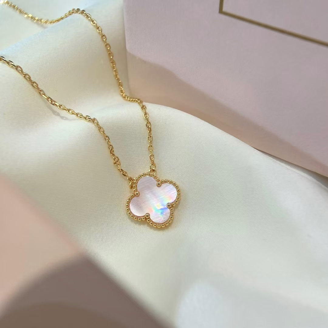 [Elitejewels]CLOVER 15MM PINK MOTHER-OF-PEARL NECKLACE