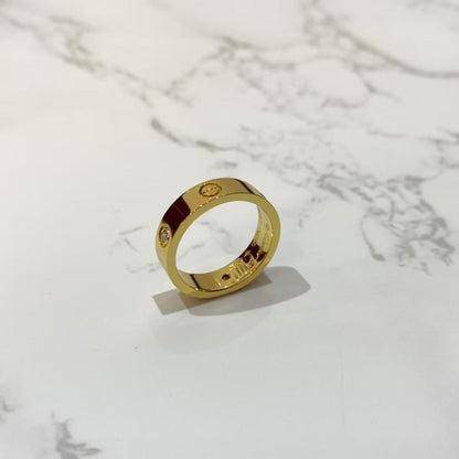 [Elitejewels]LOVE RING 5.5MM 3 DIAMONDS GOLD