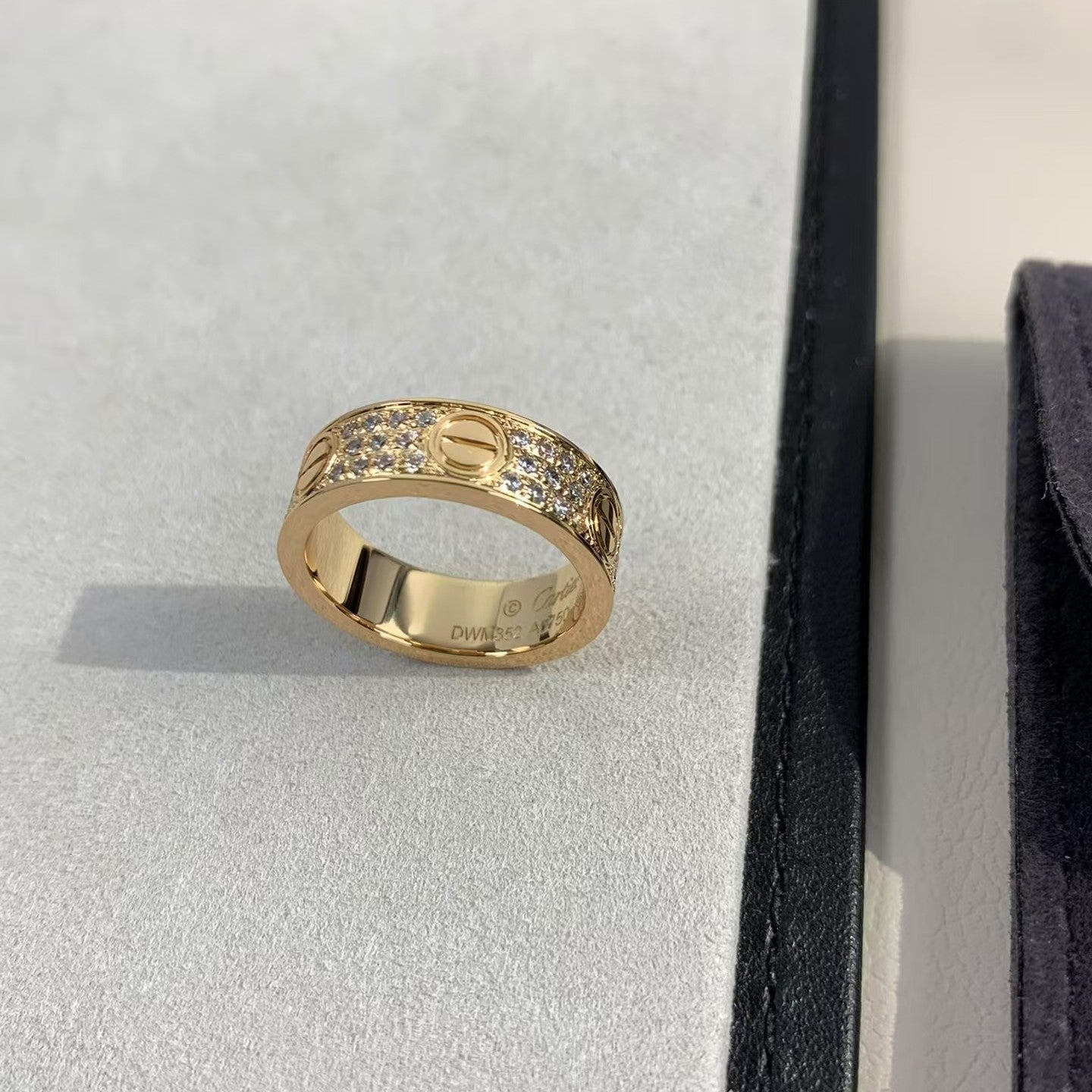 [Elitejewels]LOVE RING 5.5MM DIAMONDS PAVED