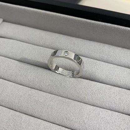 [Elitejewels]LOVE RING 4MM 1 DIAMOND SILVER