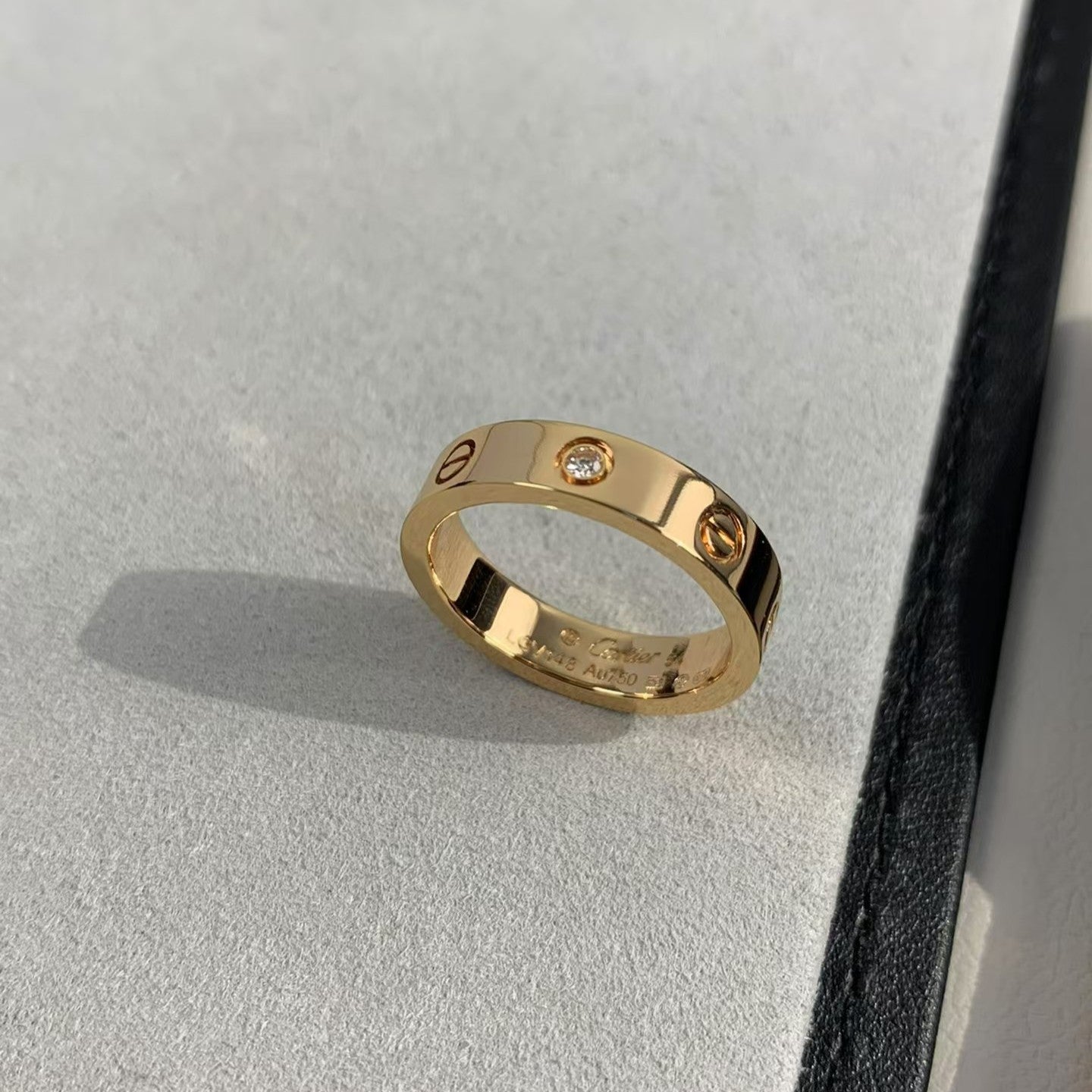 [Elitejewels]LOVE RING 4MM 1 DIAMOND PINK GOLD