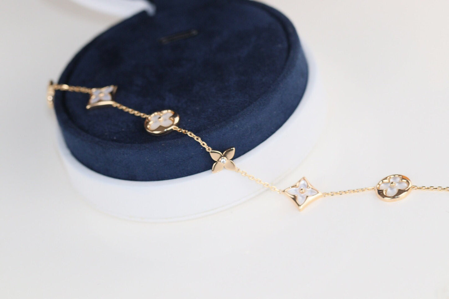 [Elitejewels]LV LEAF CLOVER BRACELET