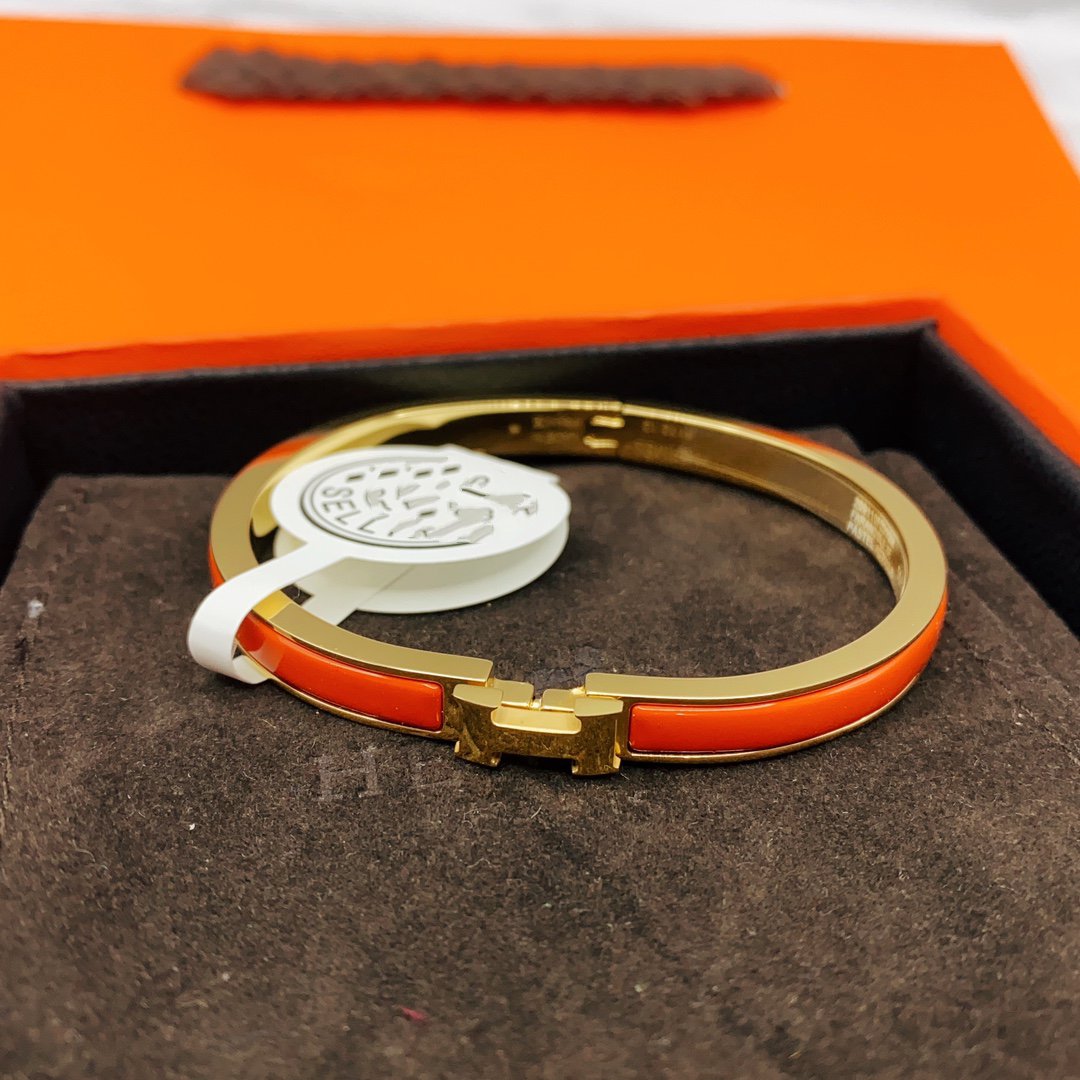 [Elitejewels]CLASSIC HM CLIC RED 8MM ENAMEL BRACELET