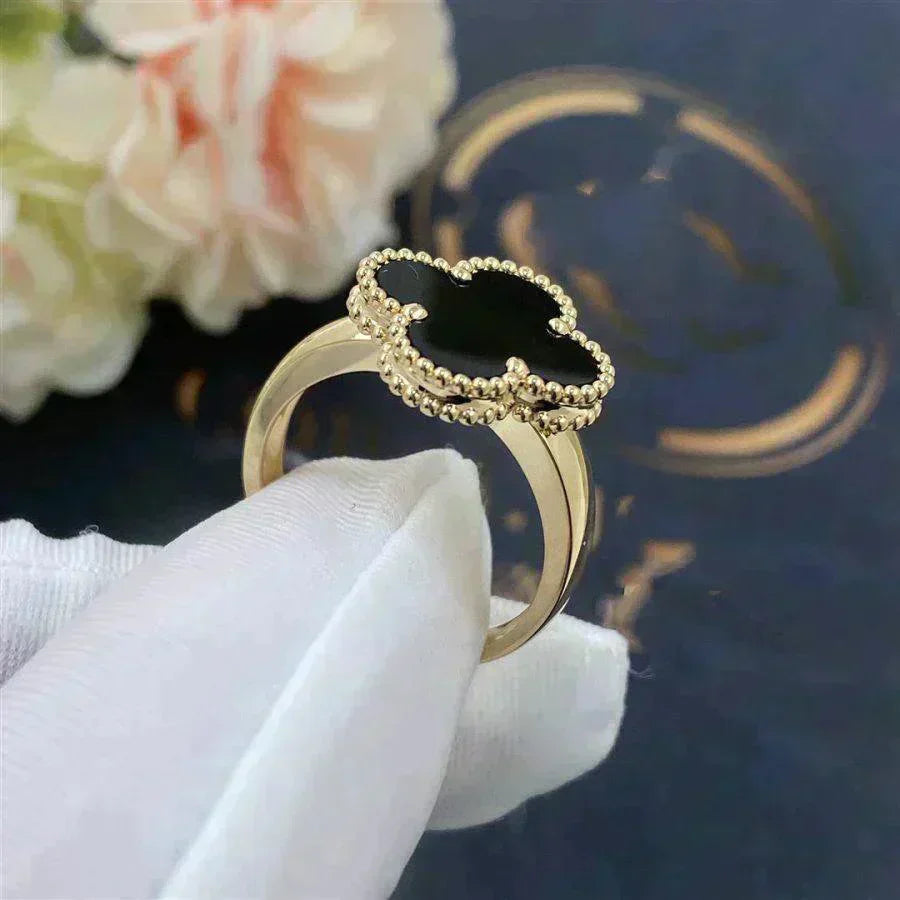 [Elitejewels]CLOVER ONYX RING