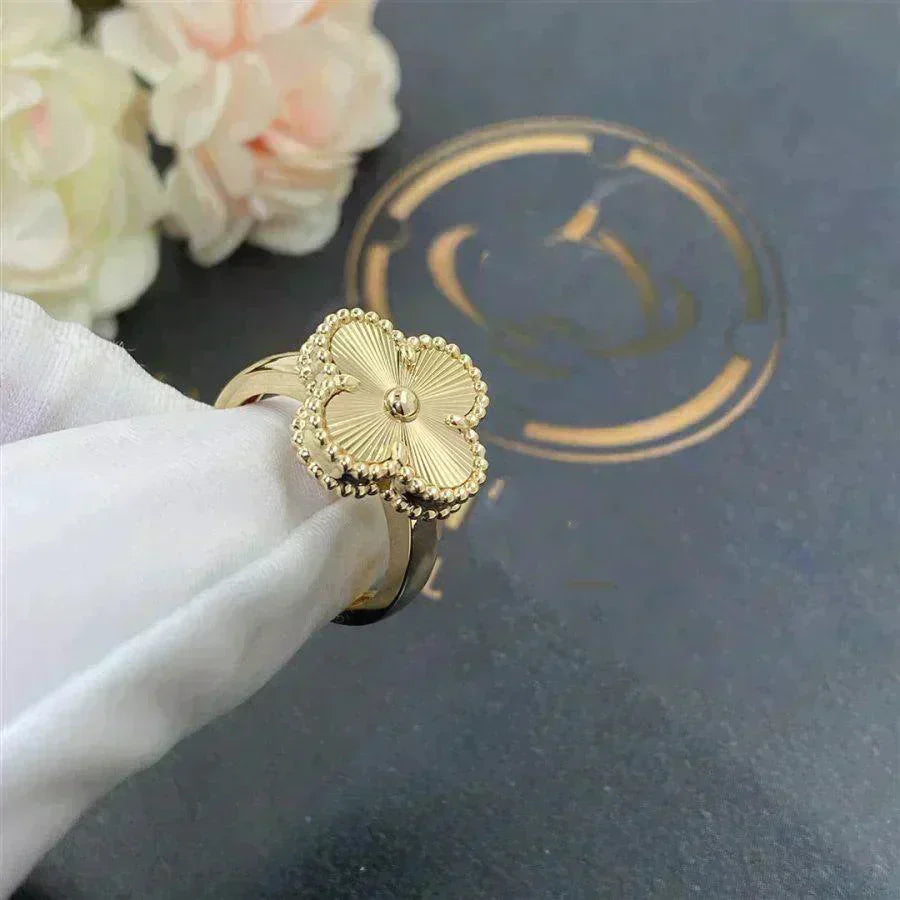 [Elitejewels]CLOVER GOLD RING
